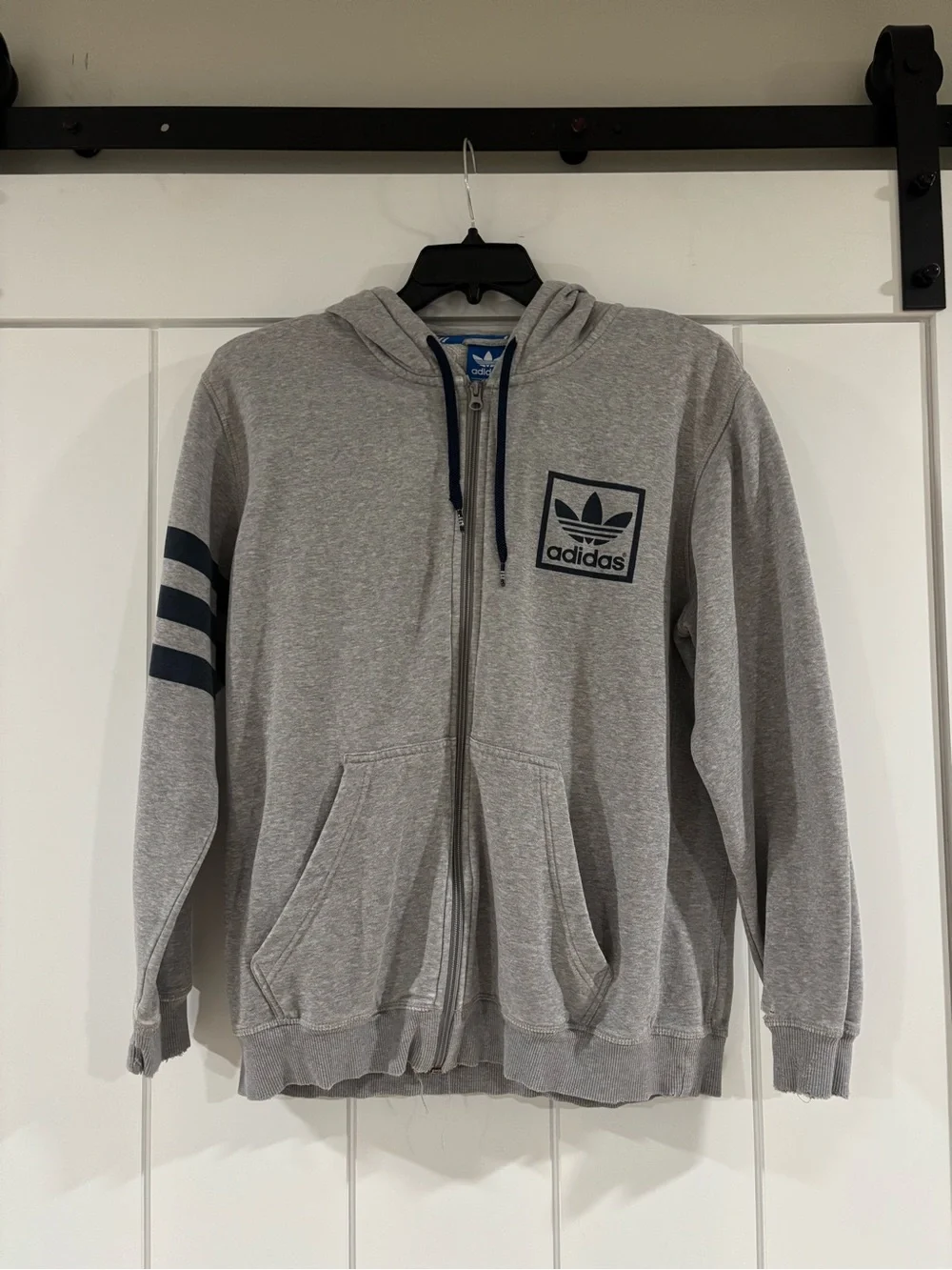 Vintage Adidas Men's Grey Zip-Up Hoodie in Size L *FORMERLY OMAR APOLLO’S*